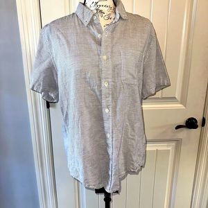 Outerknown women’s linen blouses button front size medium
